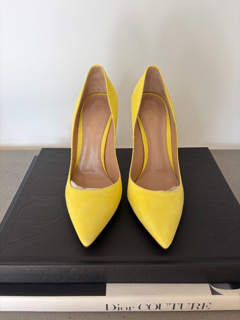 Gianvito Rossi Gianvito 105 Suede Pointed Toe Pumps Citron Yellow 37.5